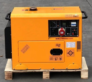 CCSN 11KW/13.75KVA মোবাইল নীরব ডিজেল জেনারেটর হোম 220V তিন ফেজ 380V কম শব্দ বিশুদ্ধ তামা ATS নিয়ন্ত্রণ